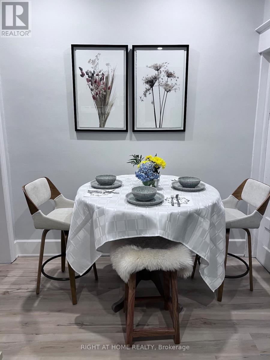 Main Floor - 281 Osler Street, Toronto (Weston-Pellam Park), Ontario  M6N 2Z3 - Photo 6 - W12901936