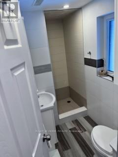 Main Floor - 281 Osler Street, Toronto (Weston-Pellam Park), Ontario  M6N 2Z3 - Photo 8 - W12901936