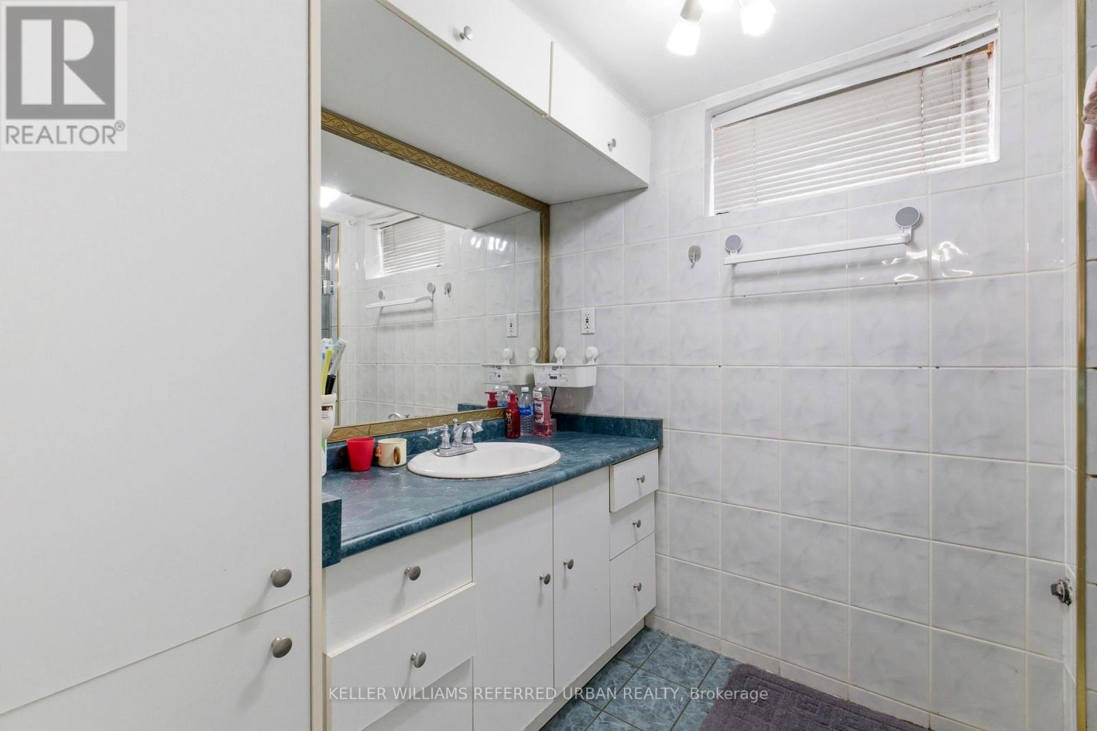 36 Hucknall Road, Toronto (York University Heights), Ontario  M3J 1V8 - Photo 16 - W12901956