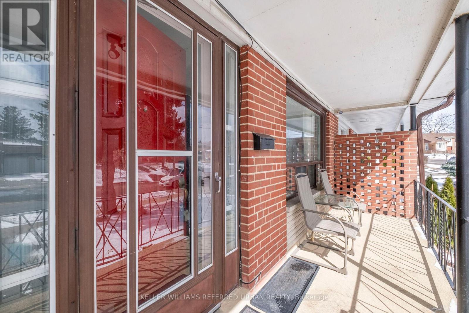 36 Hucknall Road, Toronto (York University Heights), Ontario  M3J 1V8 - Photo 2 - W12901956