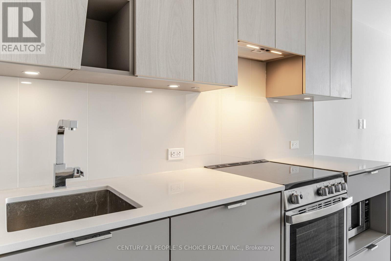 211 - 3883 Quartz Road, Mississauga (City Centre), Ontario  L5B 4M6 - Photo 10 - W12901962