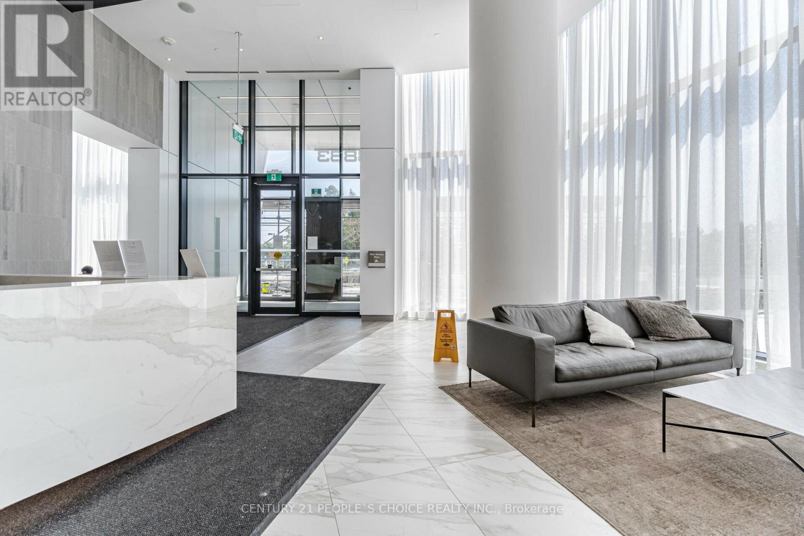 211 - 3883 Quartz Road, Mississauga (City Centre), Ontario  L5B 4M6 - Photo 3 - W12901962