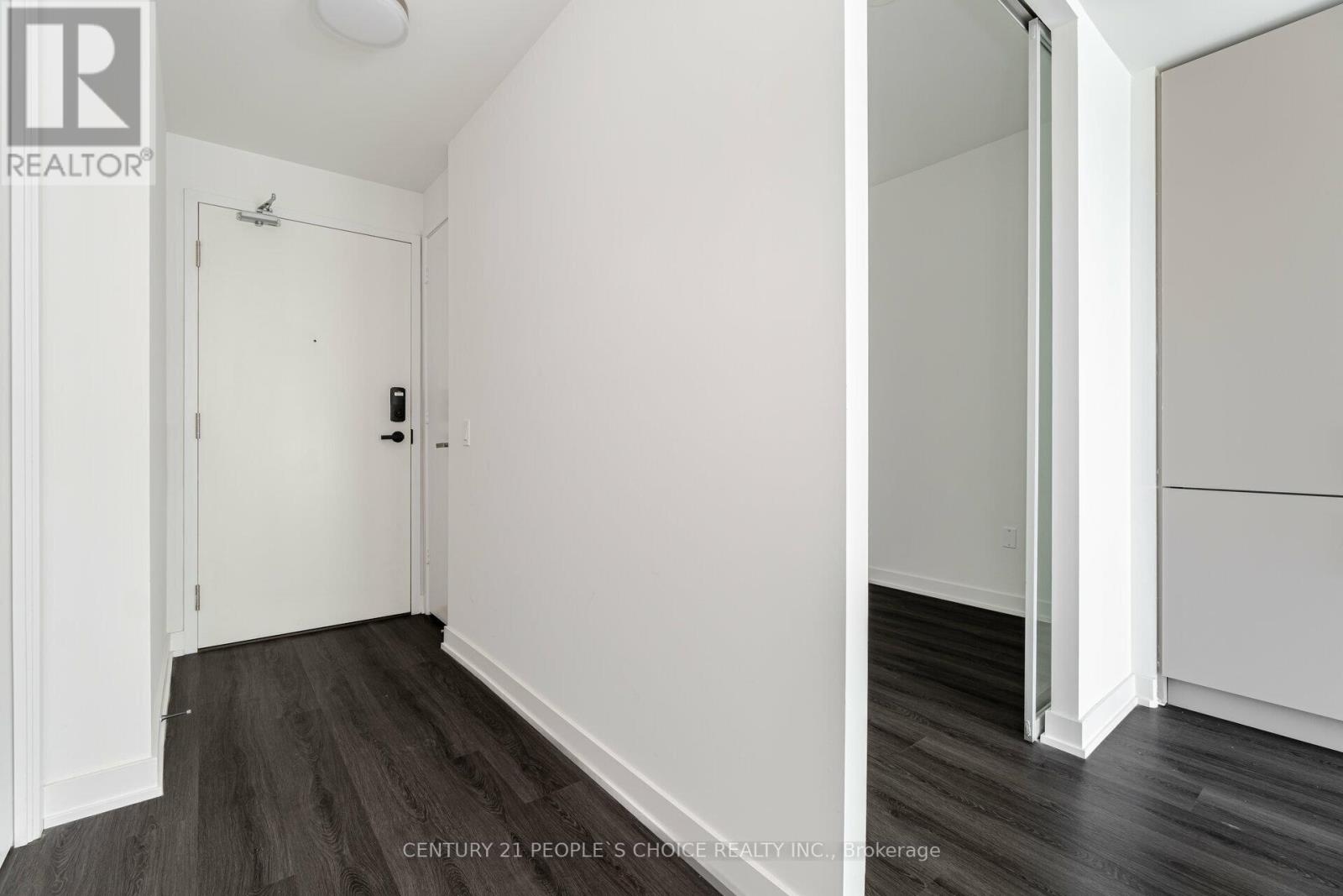 211 - 3883 Quartz Road, Mississauga (City Centre), Ontario  L5B 4M6 - Photo 5 - W12901962