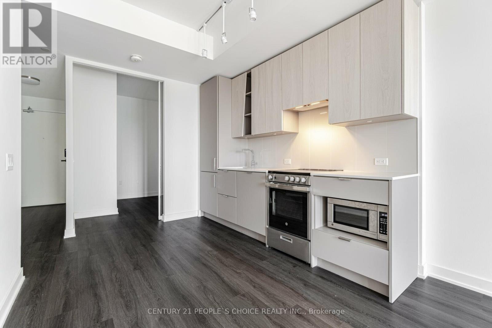 211 - 3883 Quartz Road, Mississauga (City Centre), Ontario  L5B 4M6 - Photo 8 - W12901962