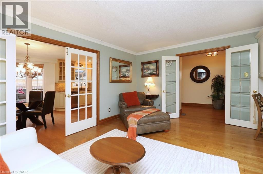 4 Cindy Court, Grimsby, Ontario  L3M 4N9 - Photo 6 - 40793320