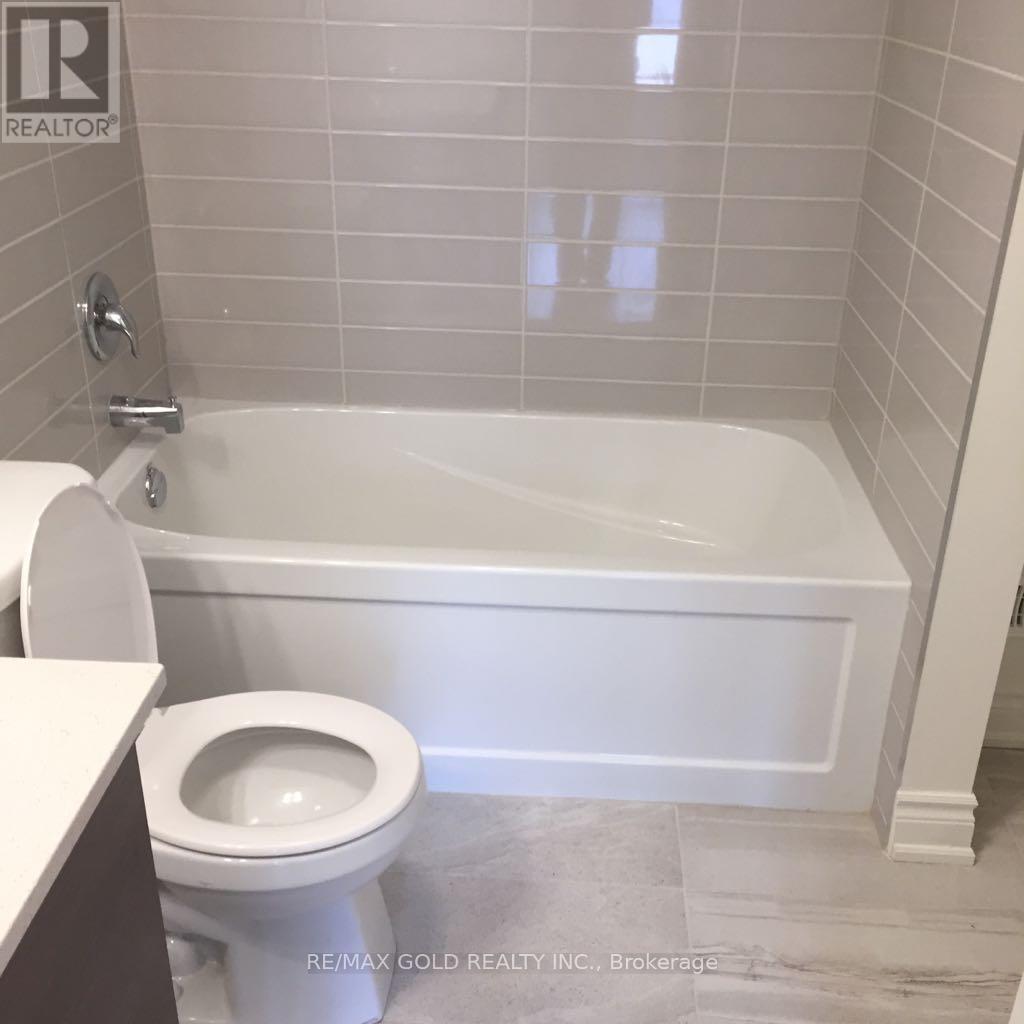 36 Brushwood Drive, Brampton, Ontario  L6Y 6G6 - Photo 27 - W12898364