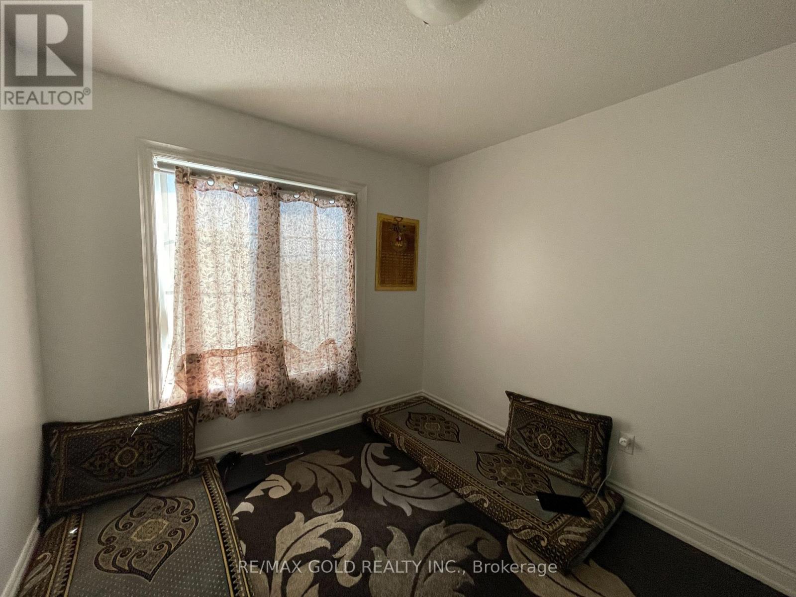 36 Brushwood Drive, Brampton, Ontario  L6Y 6G6 - Photo 23 - W12898364