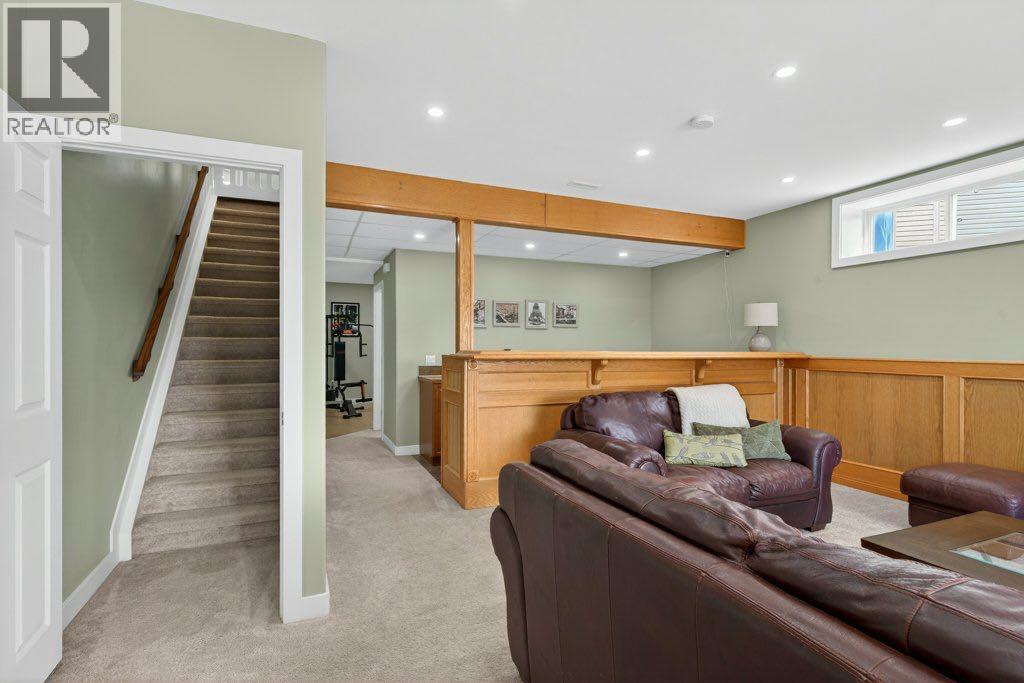 311 Crystal Shores View, Okotoks, Alberta  T1S 2H9 - Photo 27 - A2294700