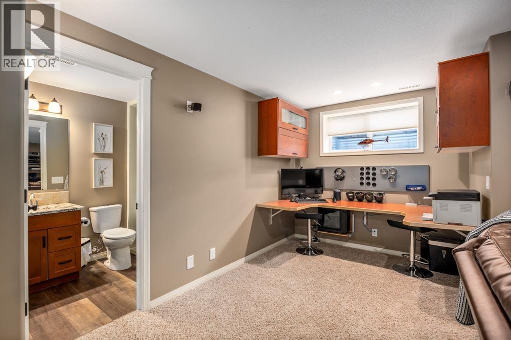 1306 Prairie Springs Park SW, Airdrie, Alberta  T4B 0E8 - Photo 35 - A2288784