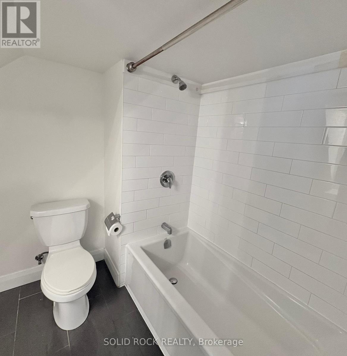 B - 228 Glynn Avenue, Ottawa, Ontario  K1K 1S3 - Photo 11 - X12897598