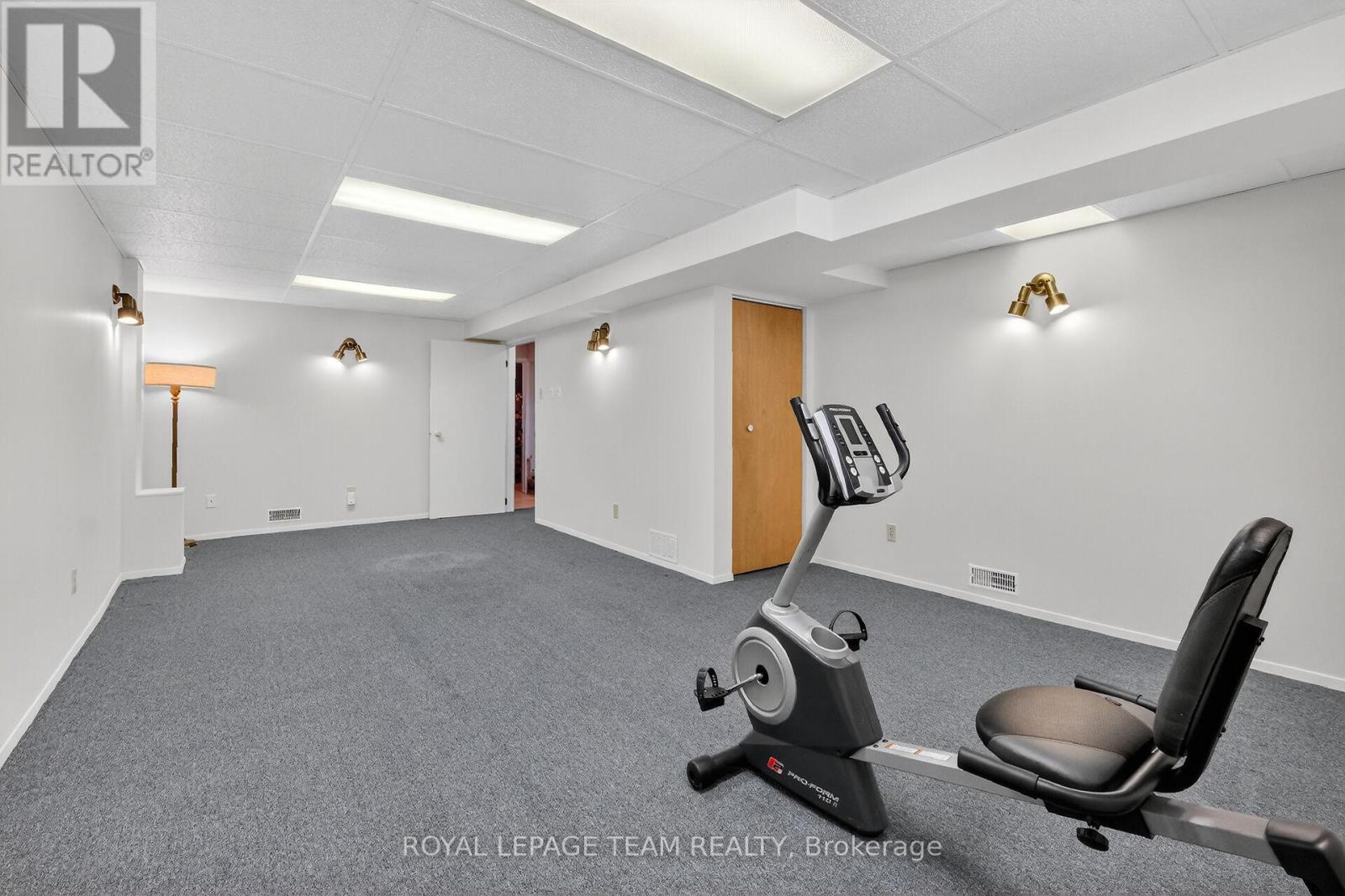 97 Huntsman Crescent, Ottawa, Ontario  K2M 1H8 - Photo 24 - X12901998