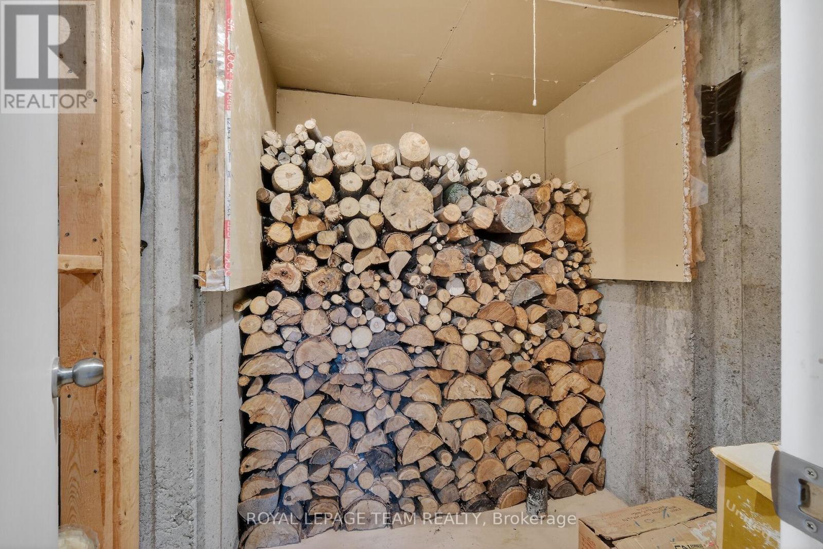 97 Huntsman Crescent, Ottawa, Ontario  K2M 1H8 - Photo 28 - X12901998