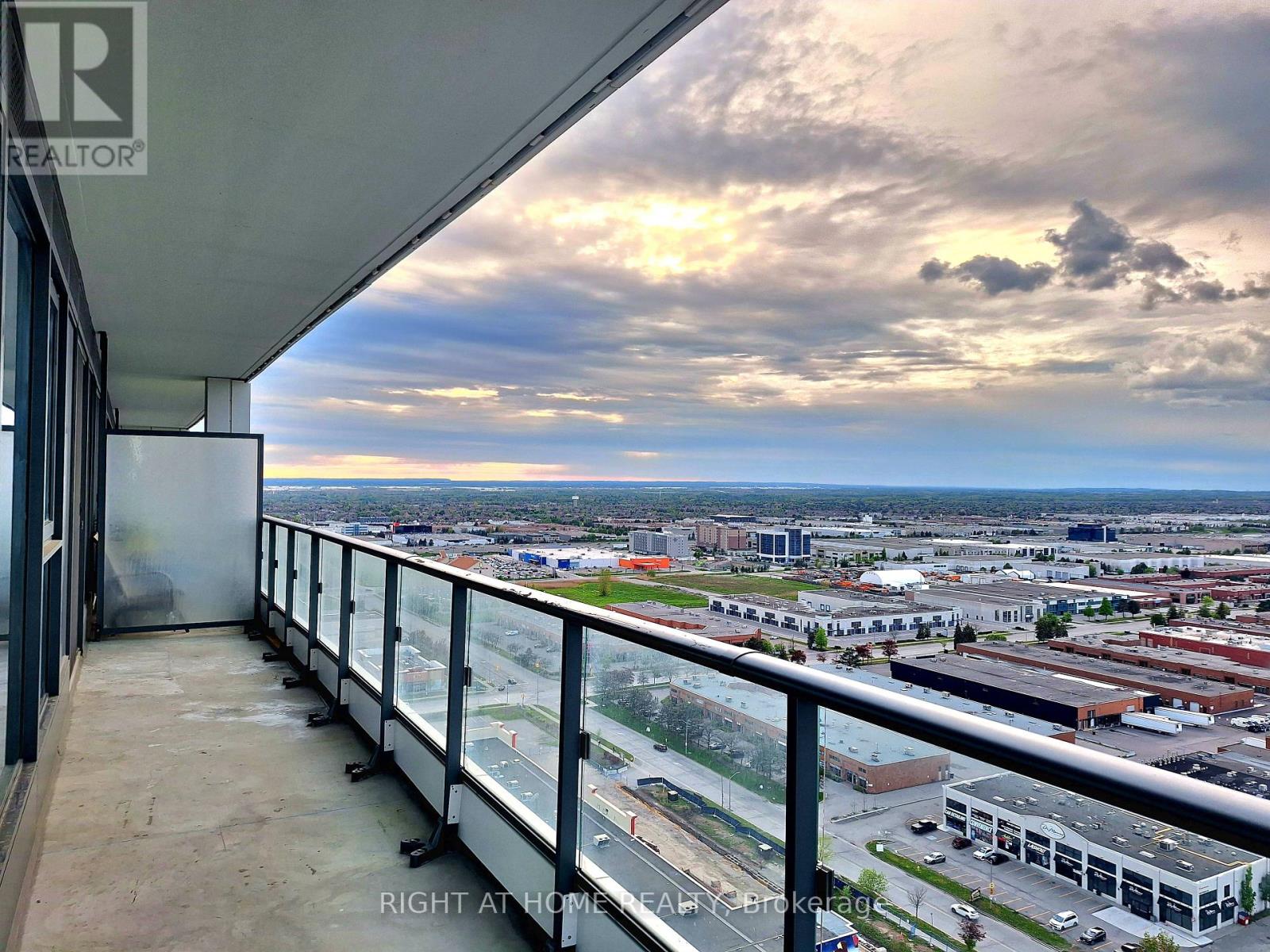 2702 - 5 Buttermill Avenue, Vaughan (Vaughan Corporate Centre), Ontario  L4K 0J5 - Photo 11 - N12901978