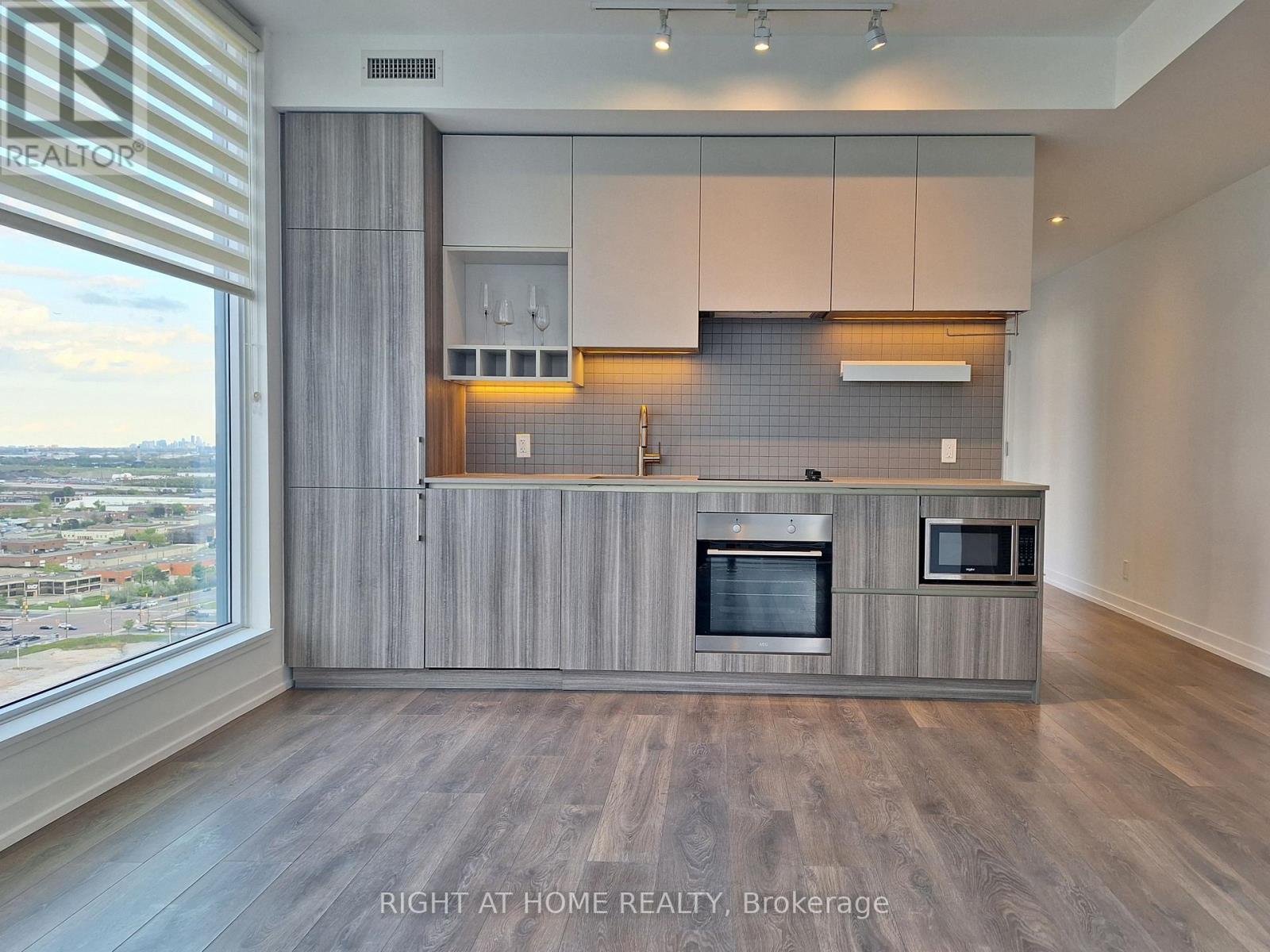 2702 - 5 Buttermill Avenue, Vaughan (Vaughan Corporate Centre), Ontario  L4K 0J5 - Photo 8 - N12901978