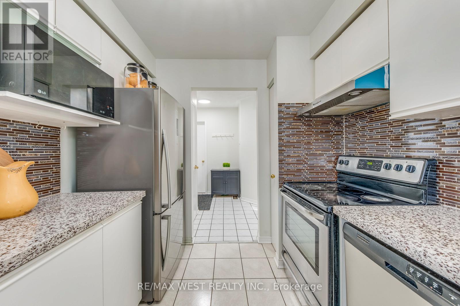 153 - 99 Bristol Road E, Mississauga, Ontario  L4Z 3P4 - Photo 18 - W12901990