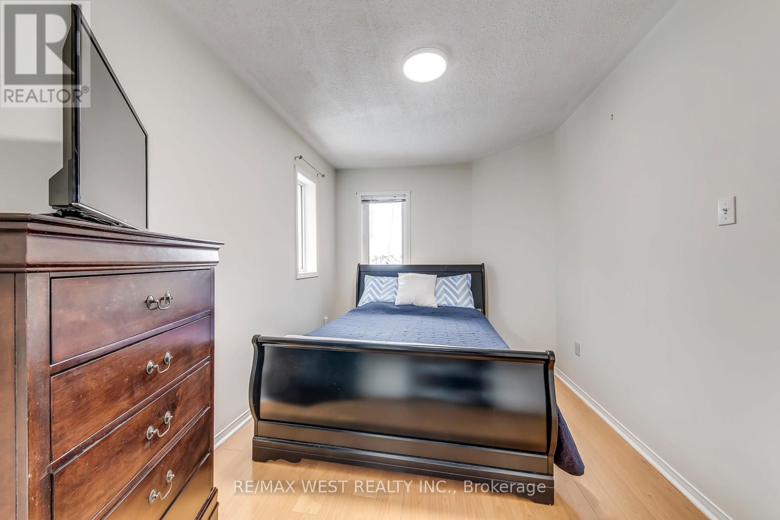 153 - 99 Bristol Road E, Mississauga, Ontario  L4Z 3P4 - Photo 30 - W12901990