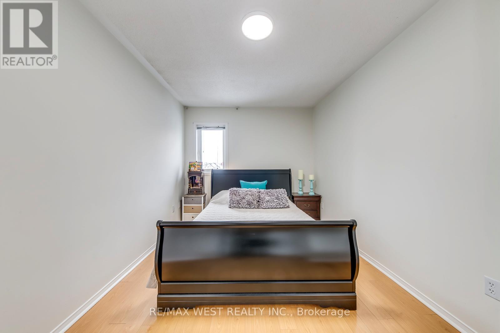 153 - 99 Bristol Road E, Mississauga, Ontario  L4Z 3P4 - Photo 32 - W12901990