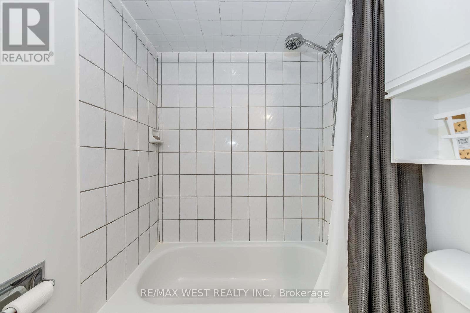 153 - 99 Bristol Road E, Mississauga, Ontario  L4Z 3P4 - Photo 34 - W12901990