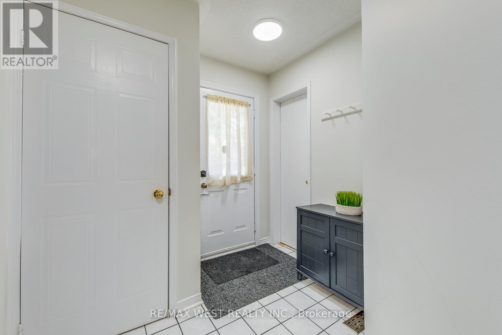 153 - 99 Bristol Road E, Mississauga, Ontario  L4Z 3P4 - Photo 6 - W12901990