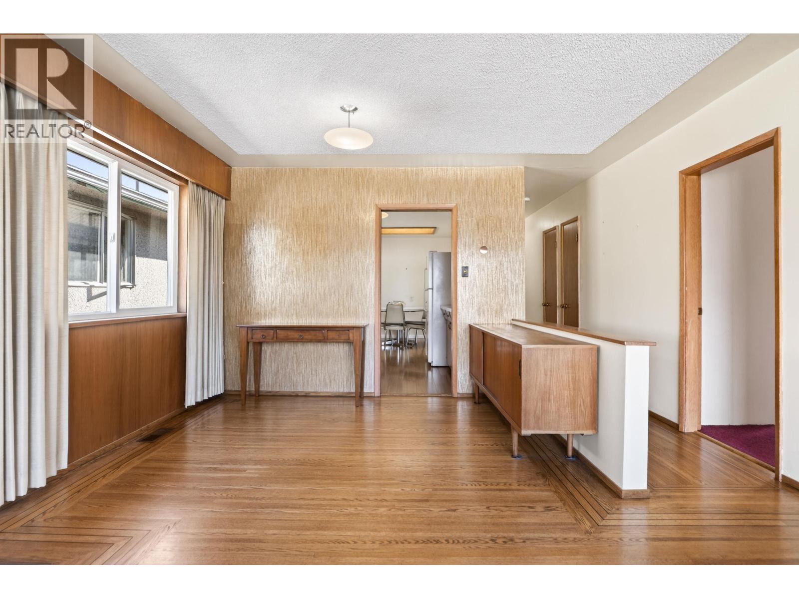 3180 E 3rd Avenue, Vancouver, British Columbia  V5M 1J2 - Photo 12 - R3101014