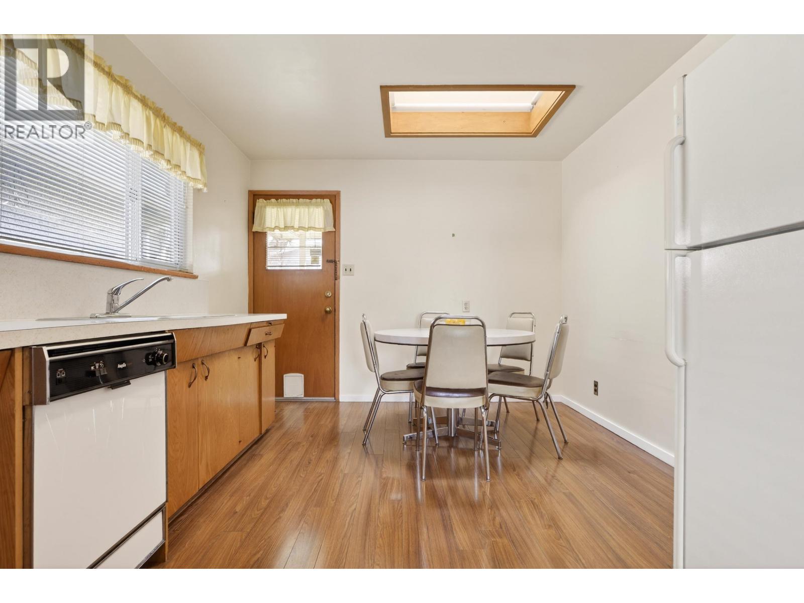 3180 E 3rd Avenue, Vancouver, British Columbia  V5M 1J2 - Photo 14 - R3101014