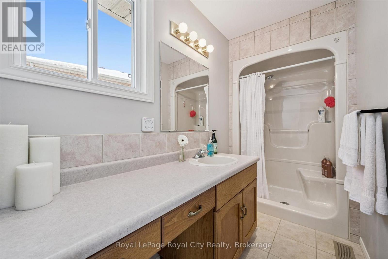 734 Willow Road, Guelph (Willow West/sugarbush/west Acres), Ontario  N1K 1Z1 - Photo 16 - X12832632