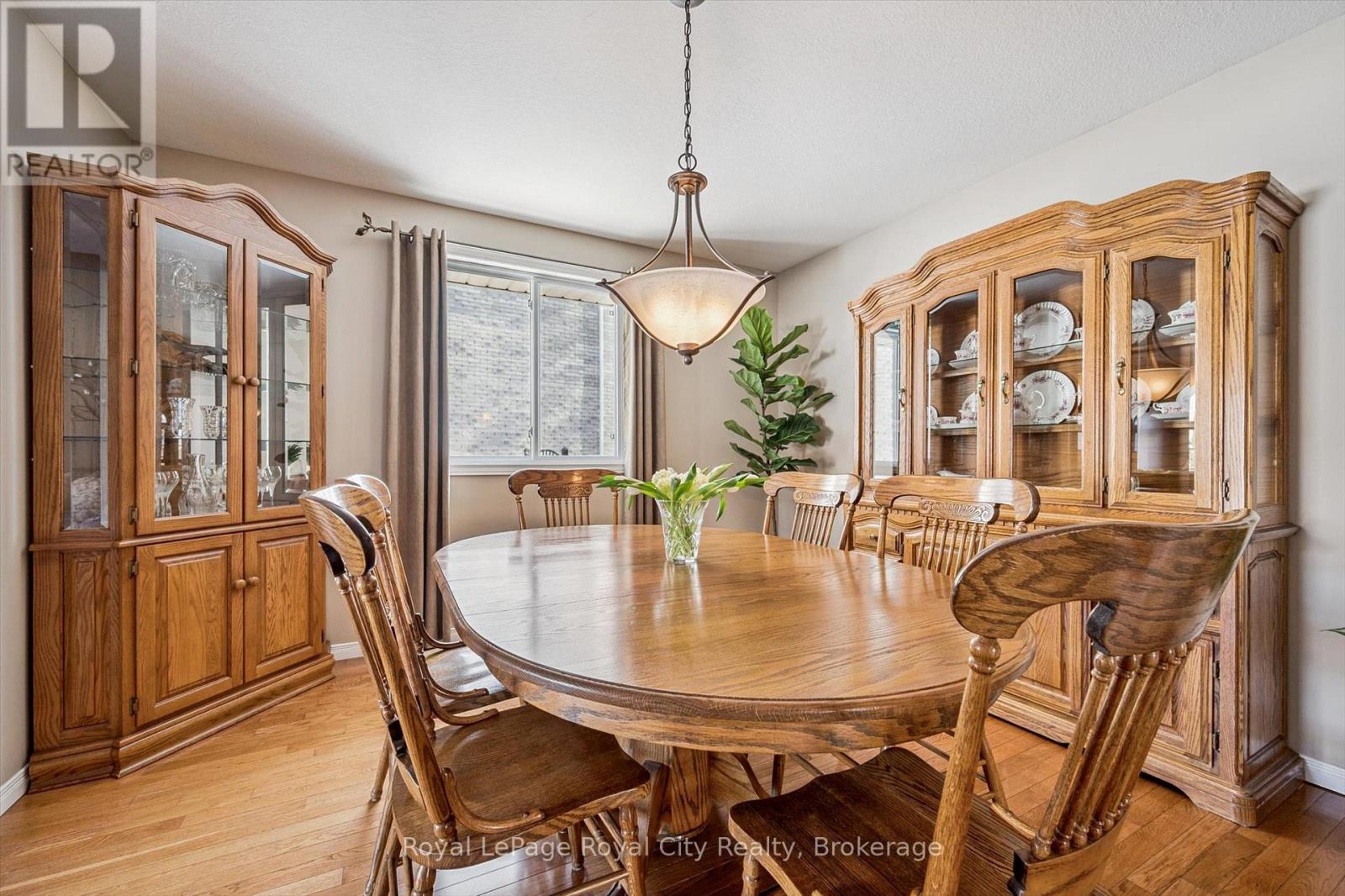 734 Willow Road, Guelph (Willow West/sugarbush/west Acres), Ontario  N1K 1Z1 - Photo 7 - X12832632