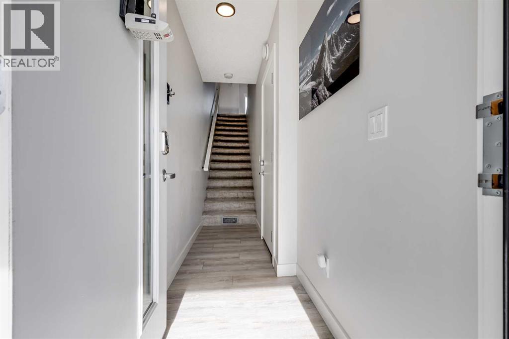 140 Tuscany Summit Square Nw, Calgary, Alberta  T3L 0G1 - Photo 3 - A2290232