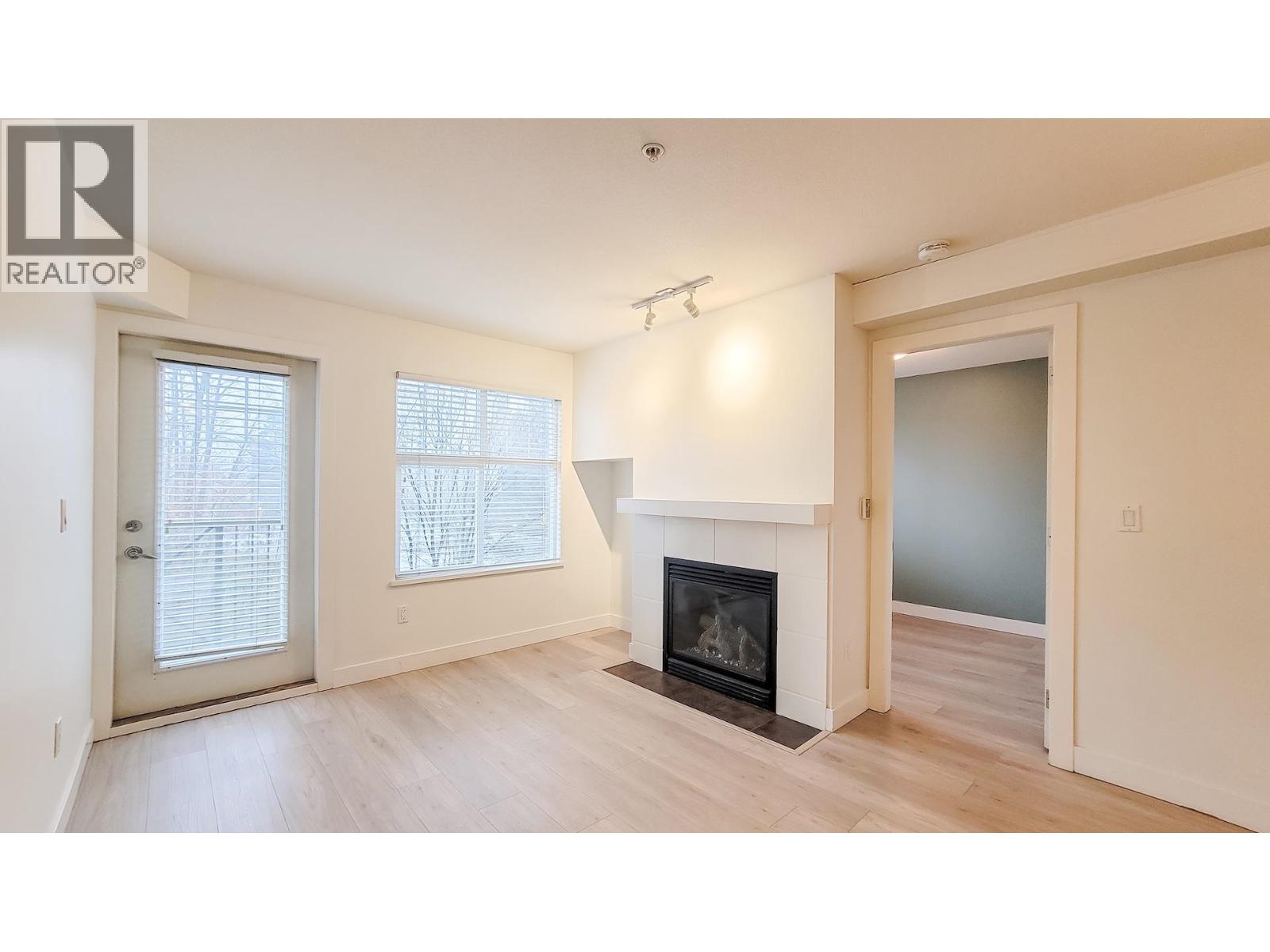 405 3260 St Johns Street, Port Moody, British Columbia  V3H 0B9 - Photo 2 - R3101132