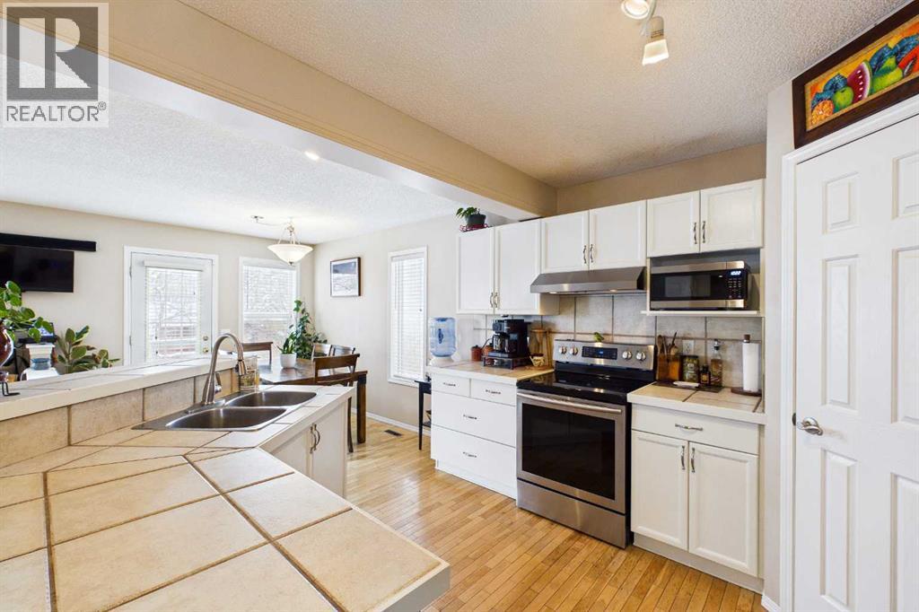 6 Bridlecreek Terrace Sw, Calgary, Alberta  T2Y 3N6 - Photo 11 - A2293950