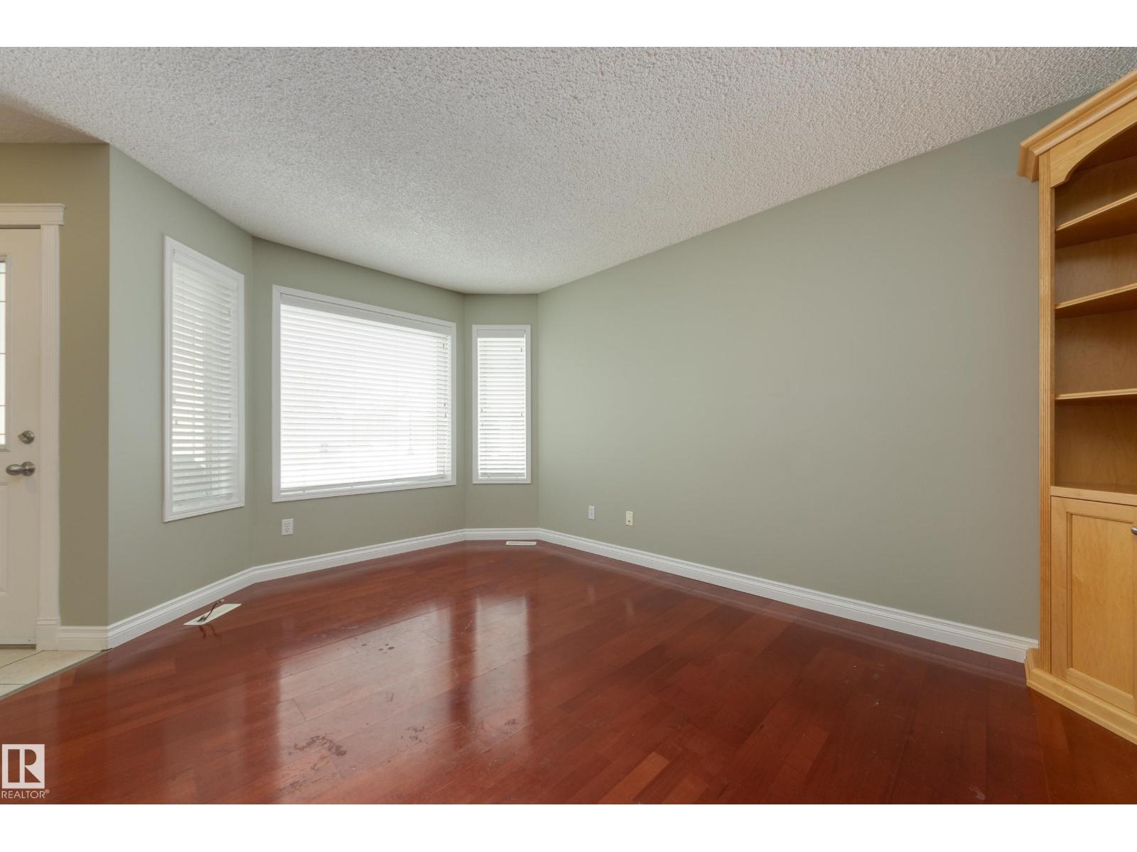 9916 178 Av Nw, Edmonton, Alberta  T5X 5X2 - Photo 8 - E4475254