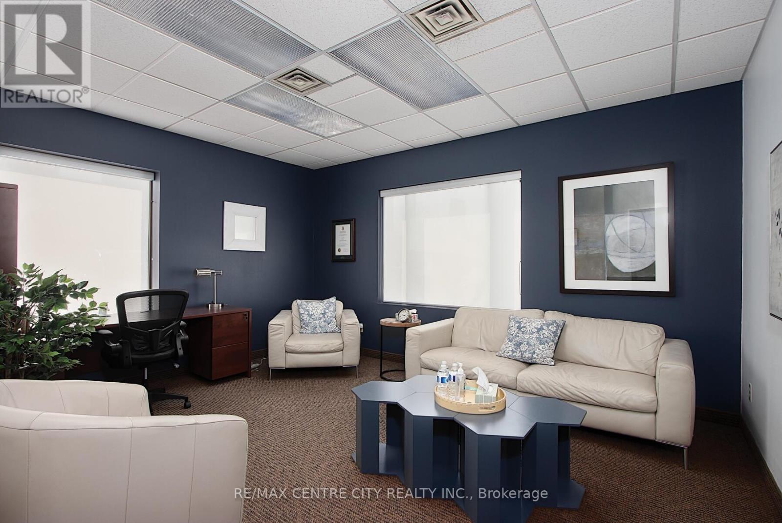 Main - 295 Wolfe Street, London East, Ontario  N6B 2C4 - Photo 12 - X12902000