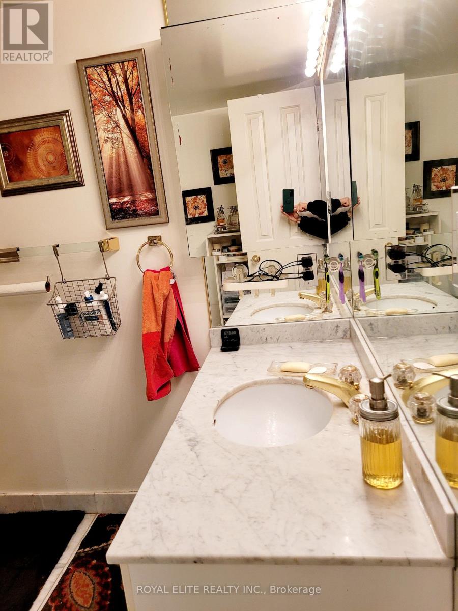 Sph206 - 28 Hollywood Avenue, Toronto, Ontario  M2N 6S4 - Photo 14 - C12902006