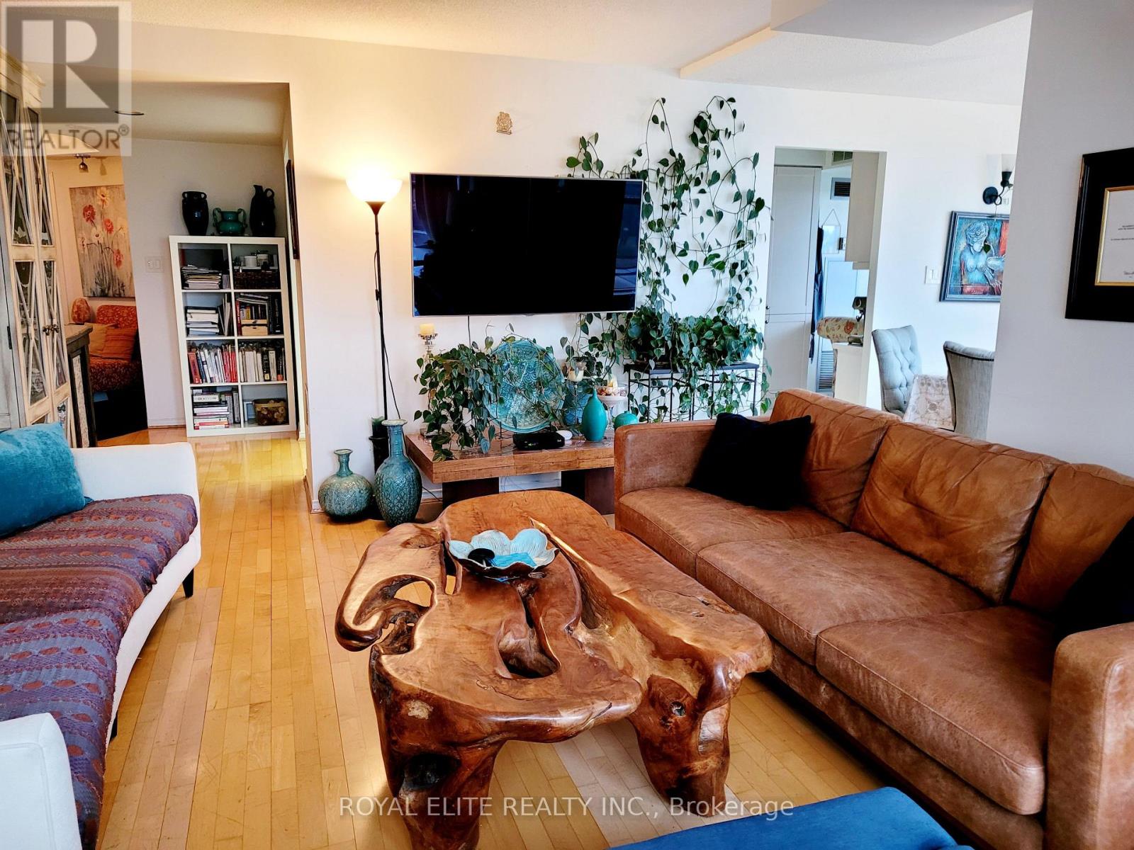 Sph206 - 28 Hollywood Avenue, Toronto, Ontario  M2N 6S4 - Photo 5 - C12902006