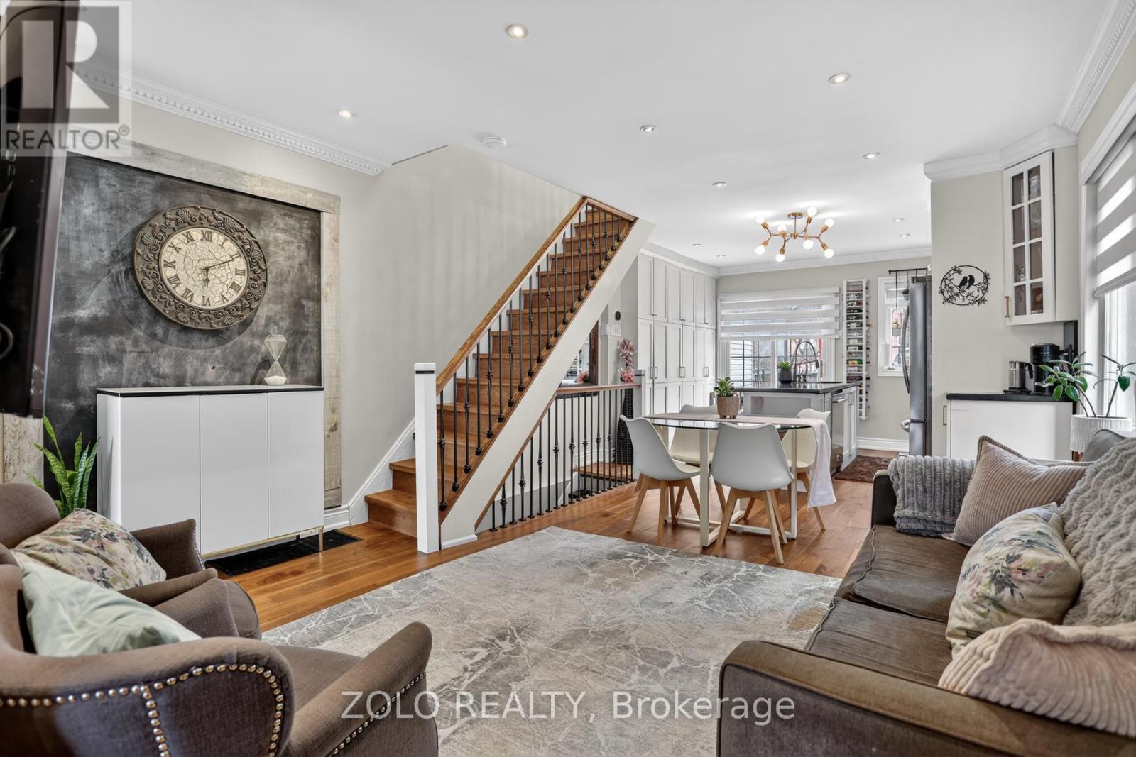 94 Hazelwood Avenue, Toronto, Ontario  M4J 1K5 - Photo 6 - E12902022