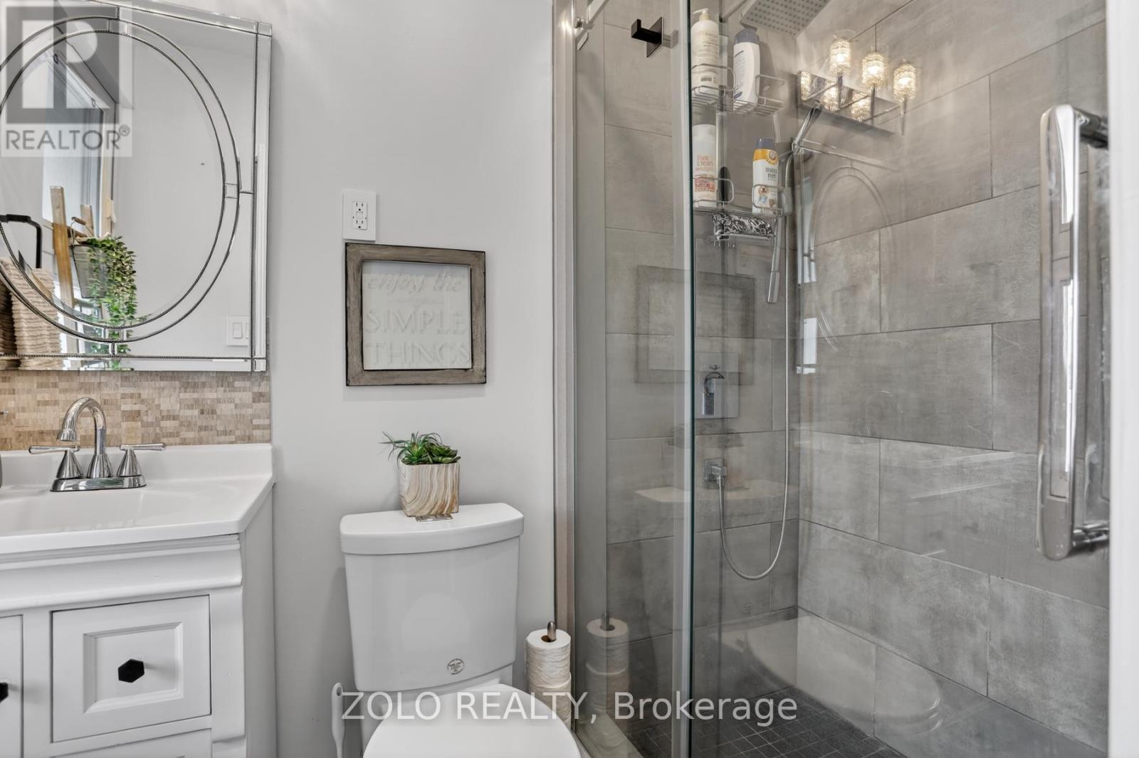 94 Hazelwood Avenue, Toronto, Ontario  M4J 1K5 - Photo 9 - E12902022