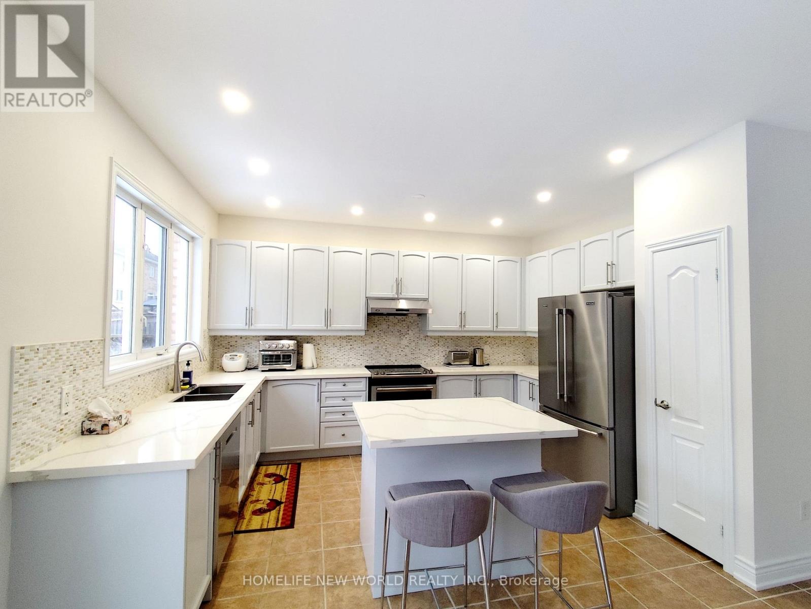 53 Larkmead Crescent, Markham, Ontario  L6C 3E1 - Photo 13 - N12902004