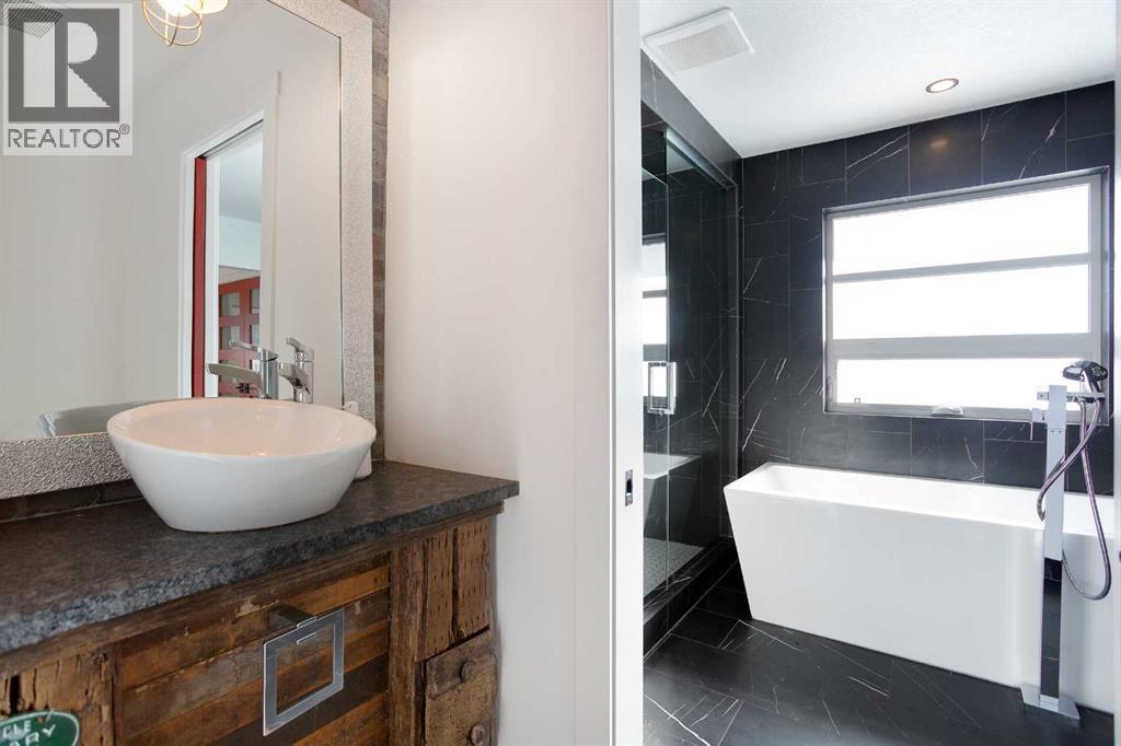 8248 5 Street Sw, Calgary, Alberta  T2V 1C5 - Photo 20 - A2280550