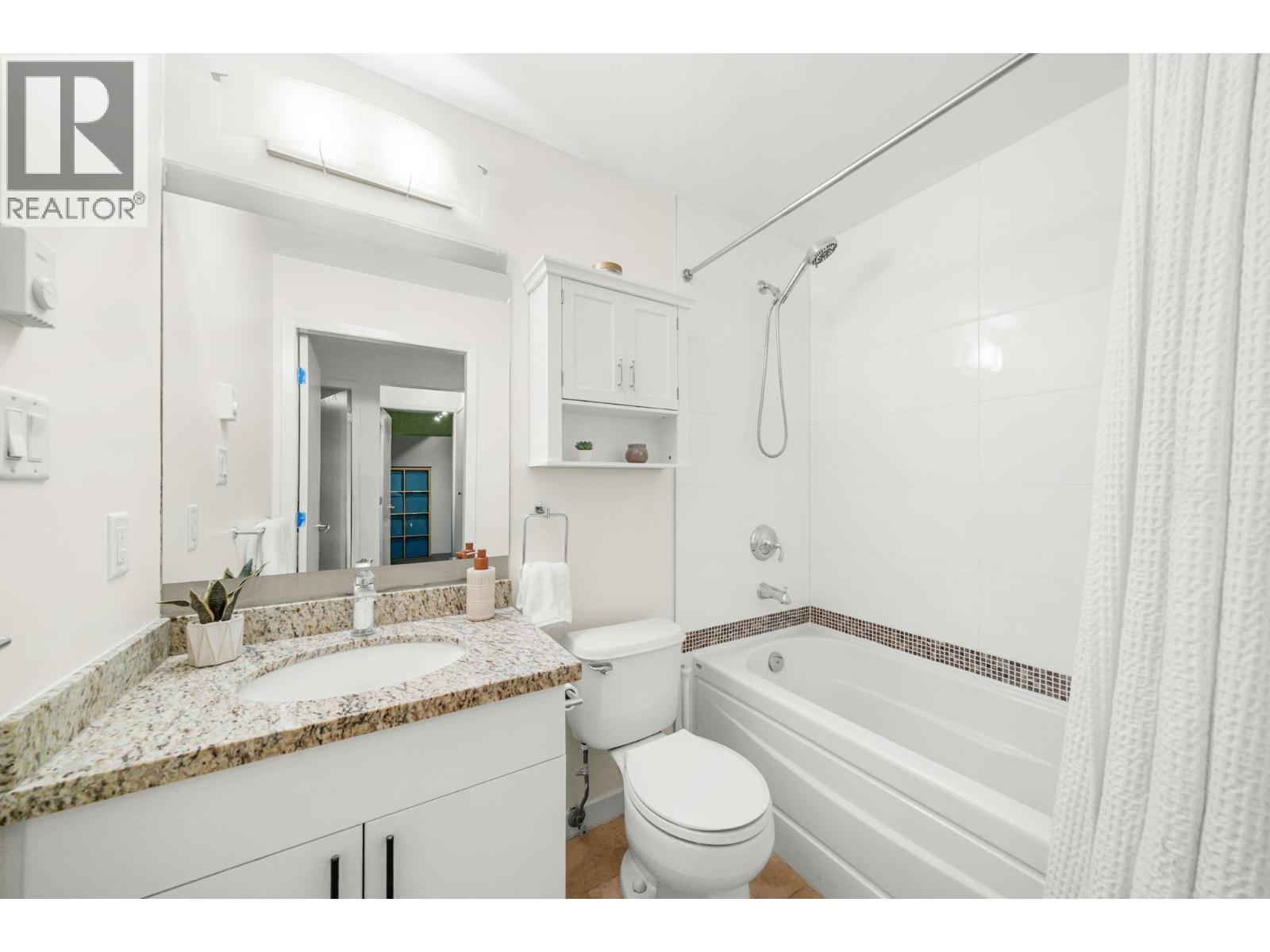 203 930 W 16th Avenue, Vancouver, British Columbia  V5Z 1T2 - Photo 15 - R3090381