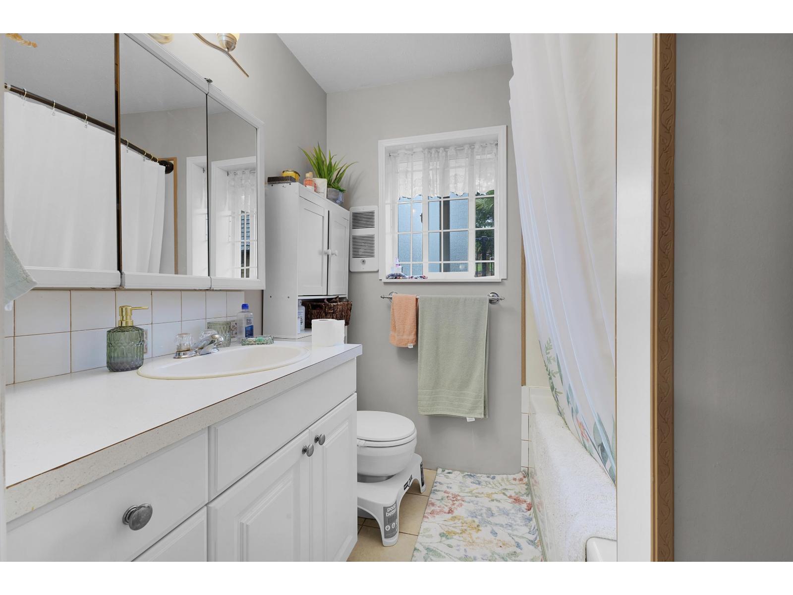 7444 184 Street, Surrey, British Columbia  V4N 3G5 - Photo 29 - R3101009