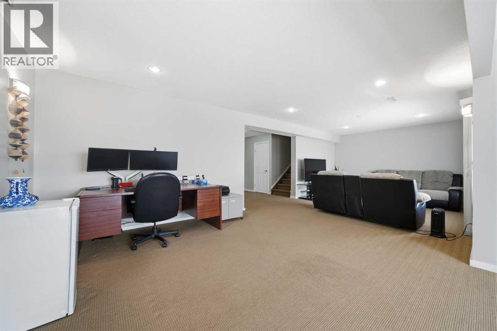 62 Hampstead Gardens Nw, Calgary, Alberta  T3A 5Y5 - Photo 35 - A2270595