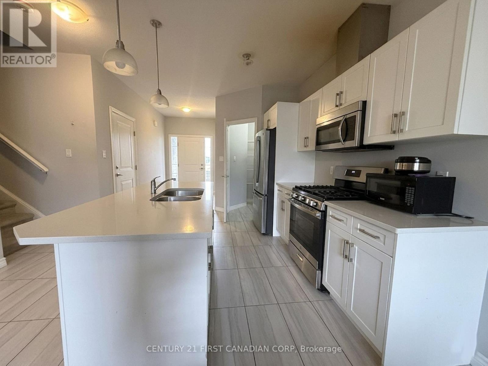 64 - 2910 Tokala Trail, London North, Ontario  N6G 5B4 - Photo 7 - X12902026