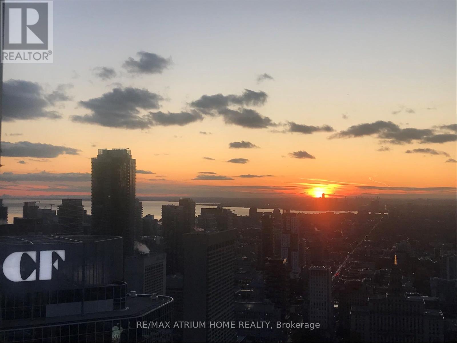 4911 - 197 Yonge Street, Toronto, Ontario  M5B 1M4 - Photo 13 - C12902024