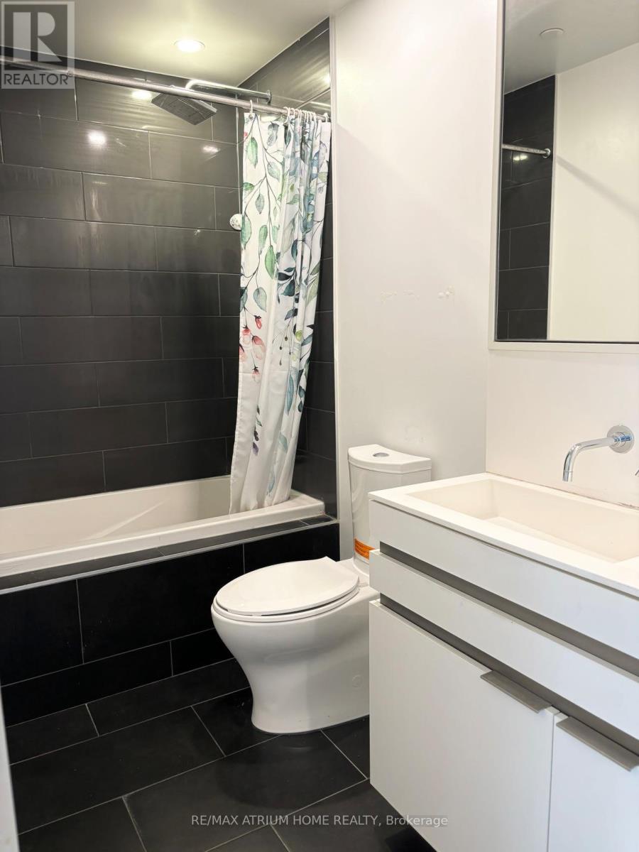 4911 - 197 Yonge Street, Toronto, Ontario  M5B 1M4 - Photo 7 - C12902024