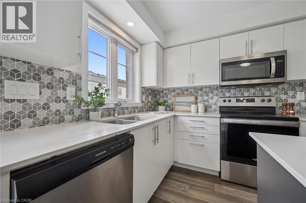 205 West Oak Trail Unit# 26, Kitchener, Ontario  N2R 0R9 - Photo 17 - 40812028