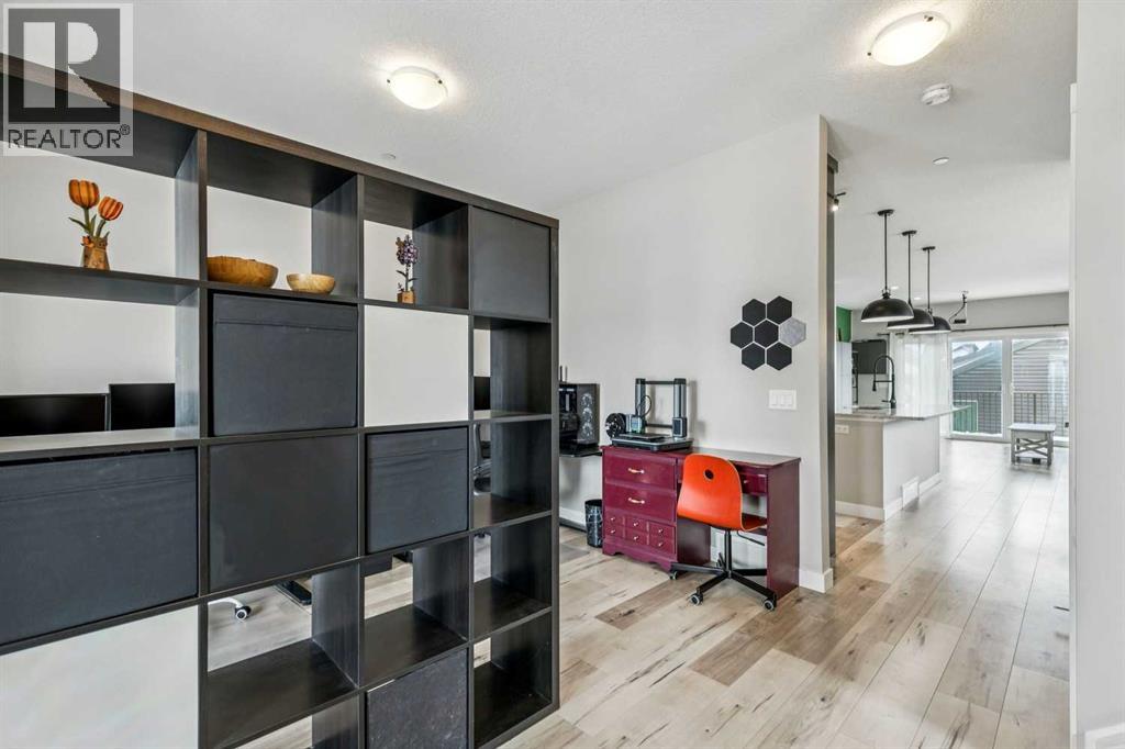 240 Lucas Avenue NW, Calgary, Alberta  T3P 1N3 - Photo 4 - A2294109