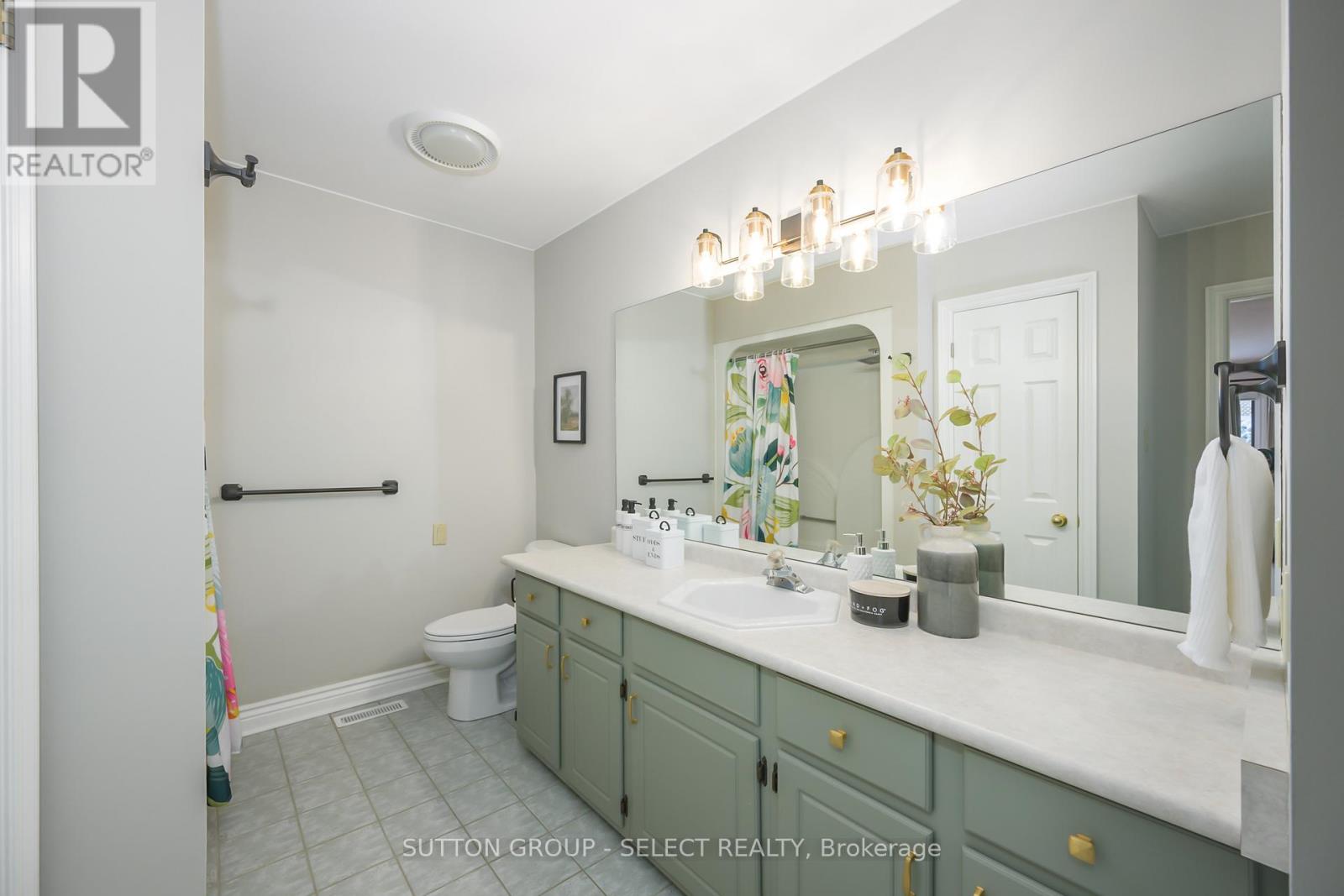 28 - 40 Quinella Drive, London South, Ontario  N6K 4K9 - Photo 20 - X12881676