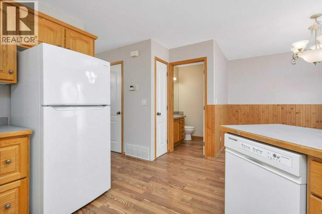 220 Deschner Close, Red Deer, Alberta T4R 3C2 - Photo 15 - A2292853