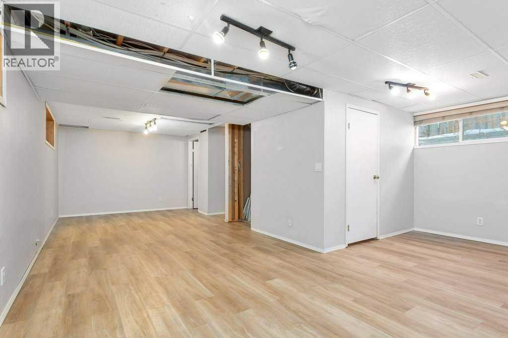 220 Deschner Close, Red Deer, Alberta T4R 3C2 - Photo 35 - A2292853