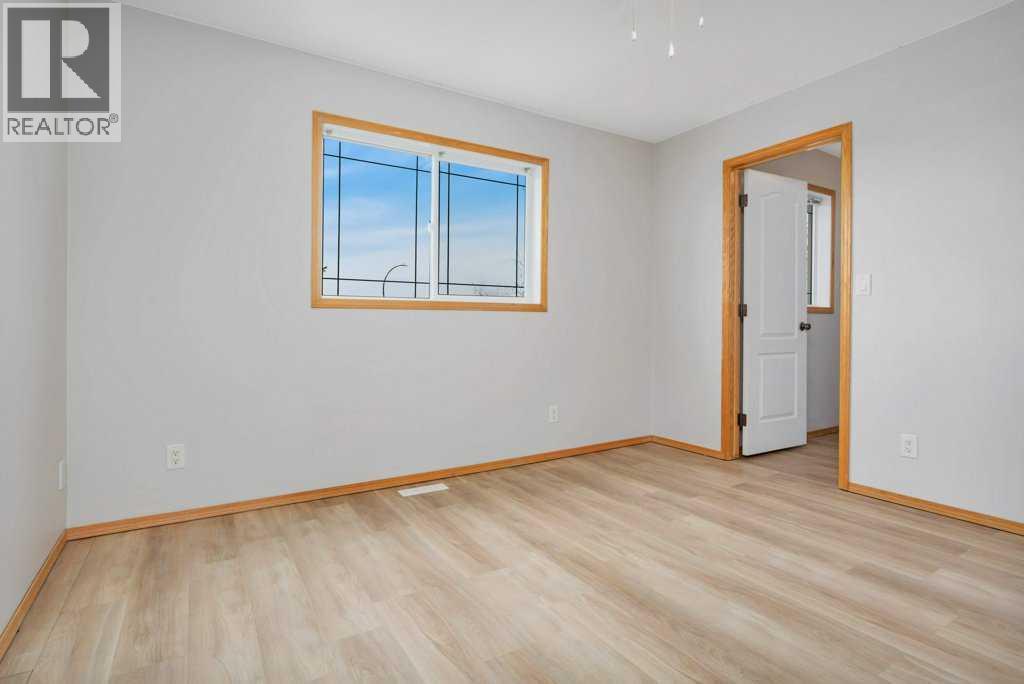 220 Deschner Close, Red Deer, Alberta T4R 3C2 - Photo 26 - A2292853